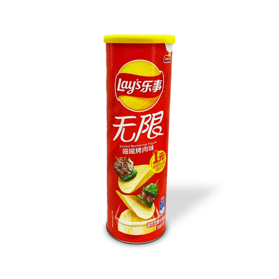 A can of Lay's Potato Chips: Sizzling Chinese Barbecue on a white background.