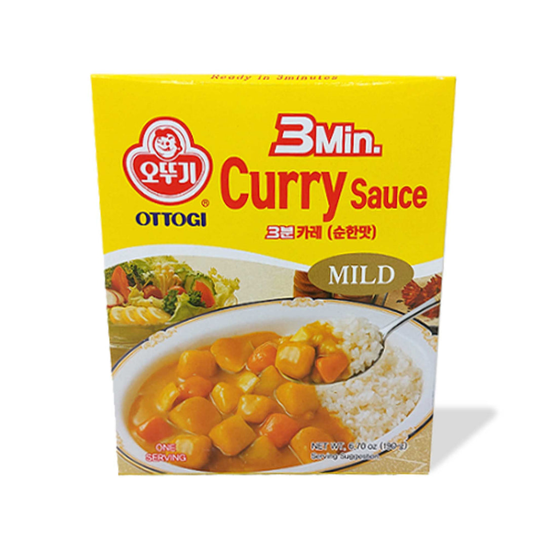 Ottogi Instant Curry: Mild sauce mix with mild heat level, ready for a Korean meal in 3 minutes.