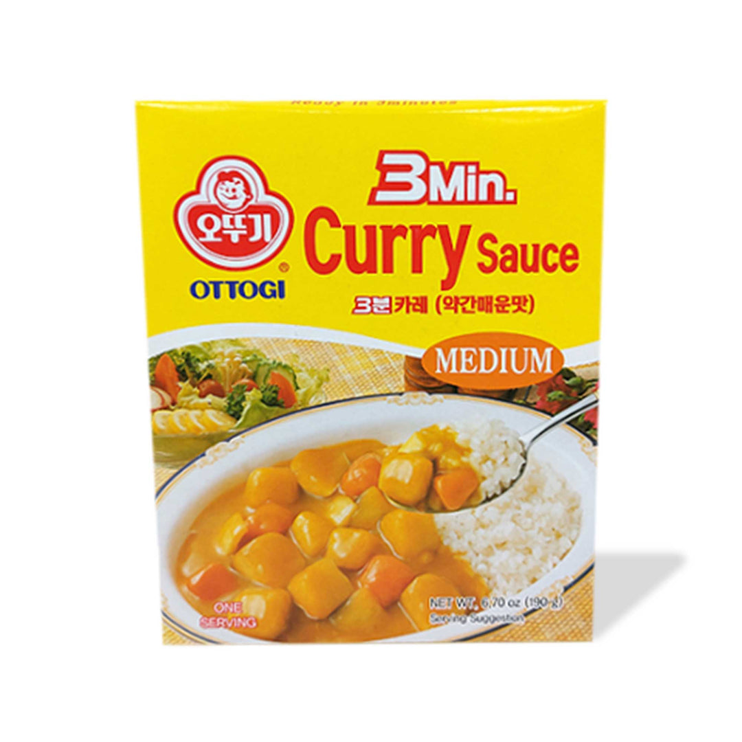 A package of Ottogi Instant Curry: Medium Hot, medium spiciness.