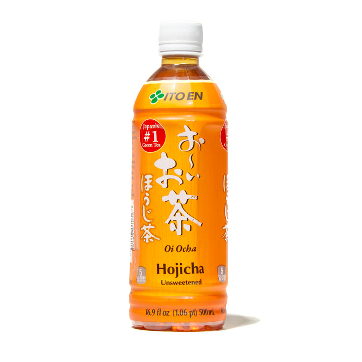 A bottle of Itoen Oi Ocha Hojicha Roasted Tea on a white background.