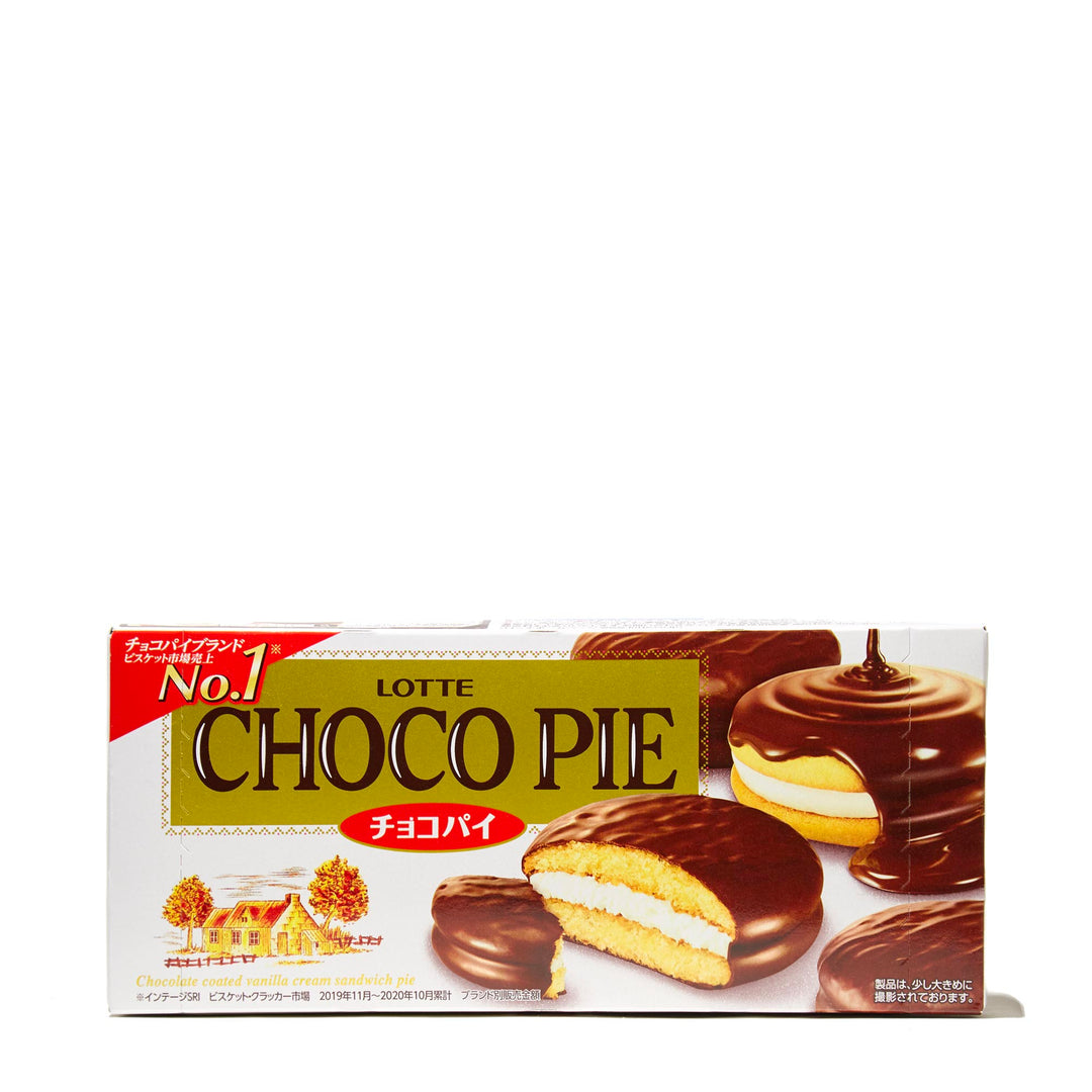 A box of Lotte Choco Pie on a white background.