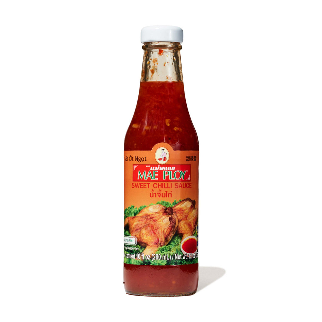 A bottle of Mae Ploy Sweet Chili Sauce on a white background.
