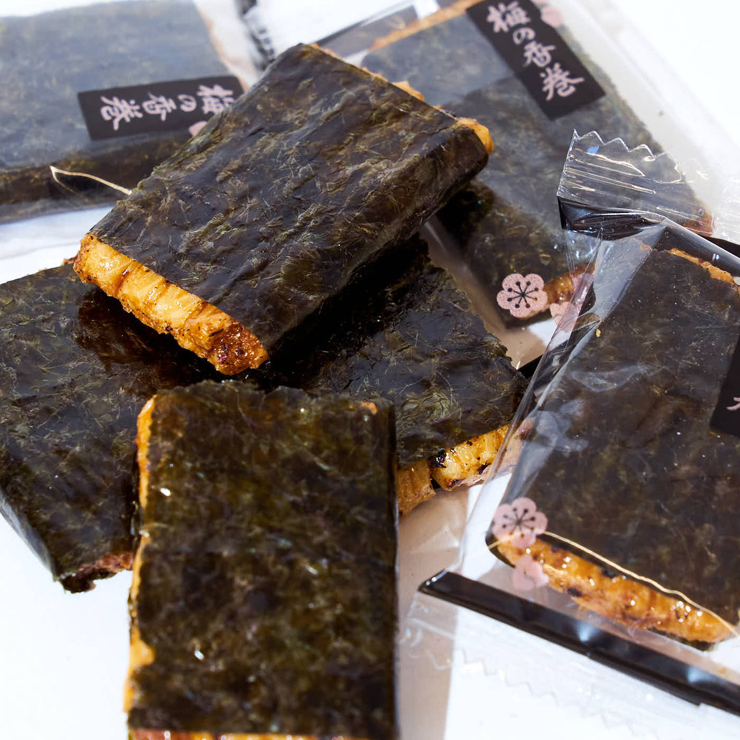 Kameda Seaweed Rice Cracker: Plum nigiri sushi.