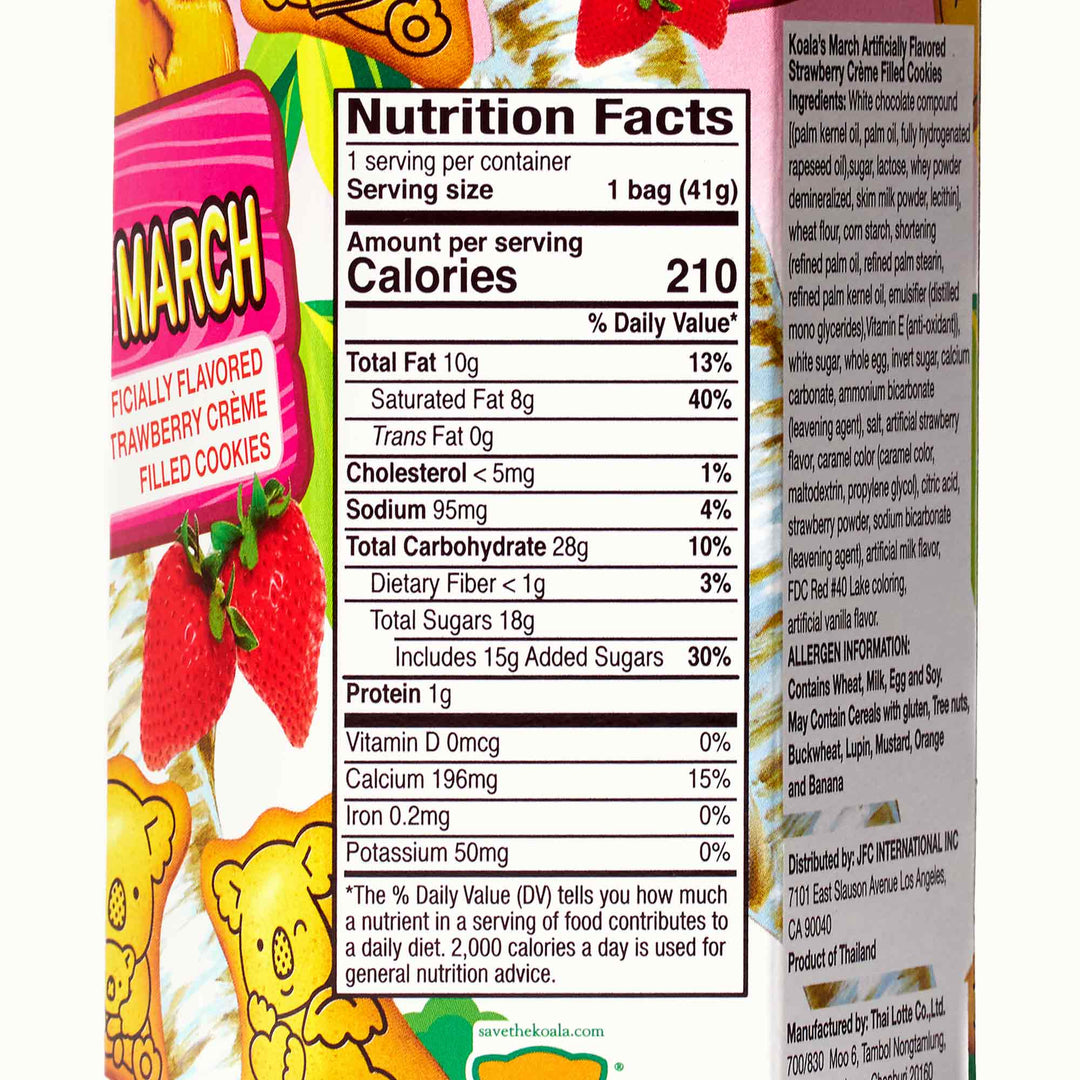 A box of Lotte Koala's March: Strawberry with nutrition facts.